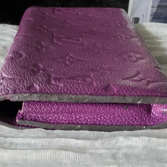 Authentic Louis Vuitton Purple Empriente Wallet with Gold Chain - Picture 11 of 16